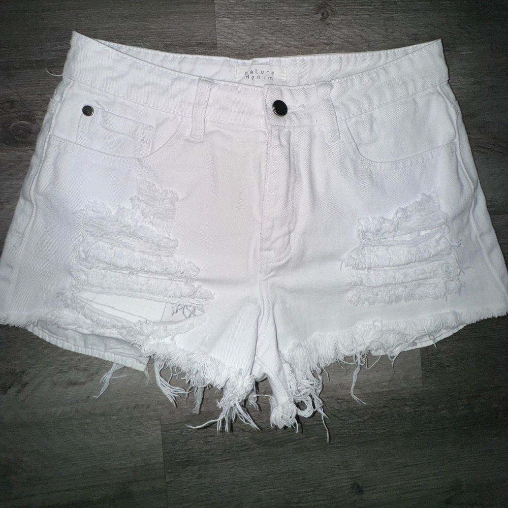 WHITE JEAN SHORTS